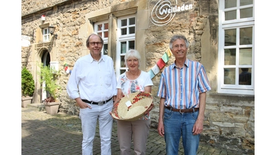 Das Weltladen-Team in Stadthagen setzt sich für die Bewerbung Stadthagens zur Anerkennung als &quot;Fair-Trade-Town&quot; ein.  (Foto: Borchers, Bastian)