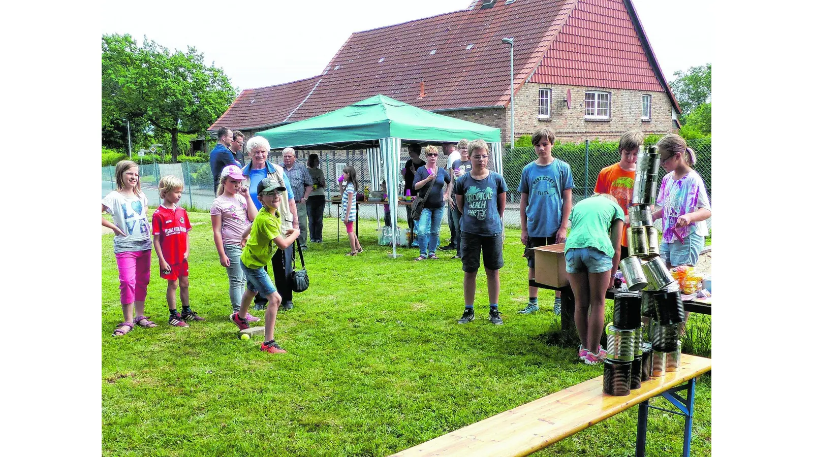 Mütter sorgen selbst für neues Spielgerät (Foto: al)