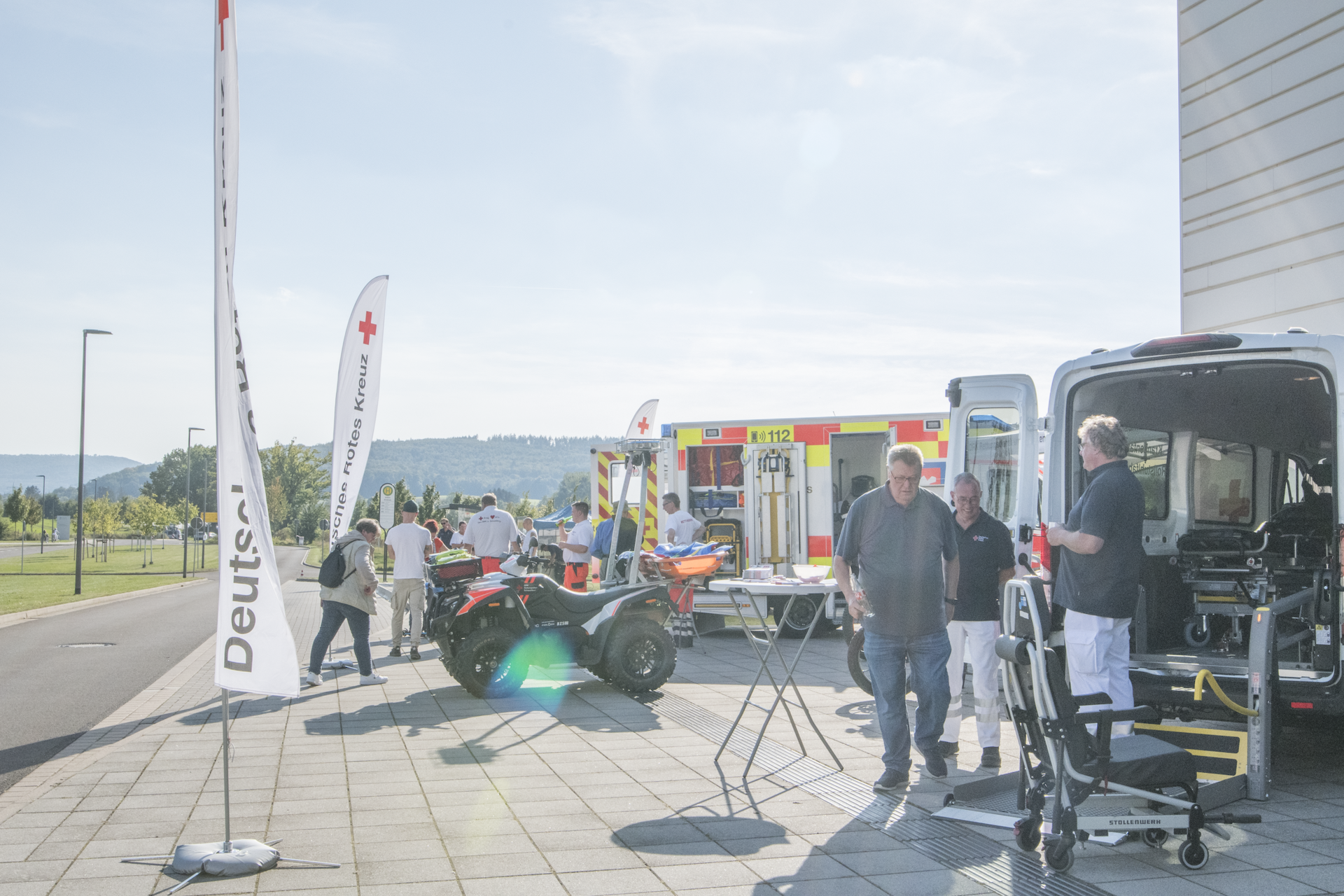 Besuchermassen am Tag der offenen Tür.  (Foto: nd)