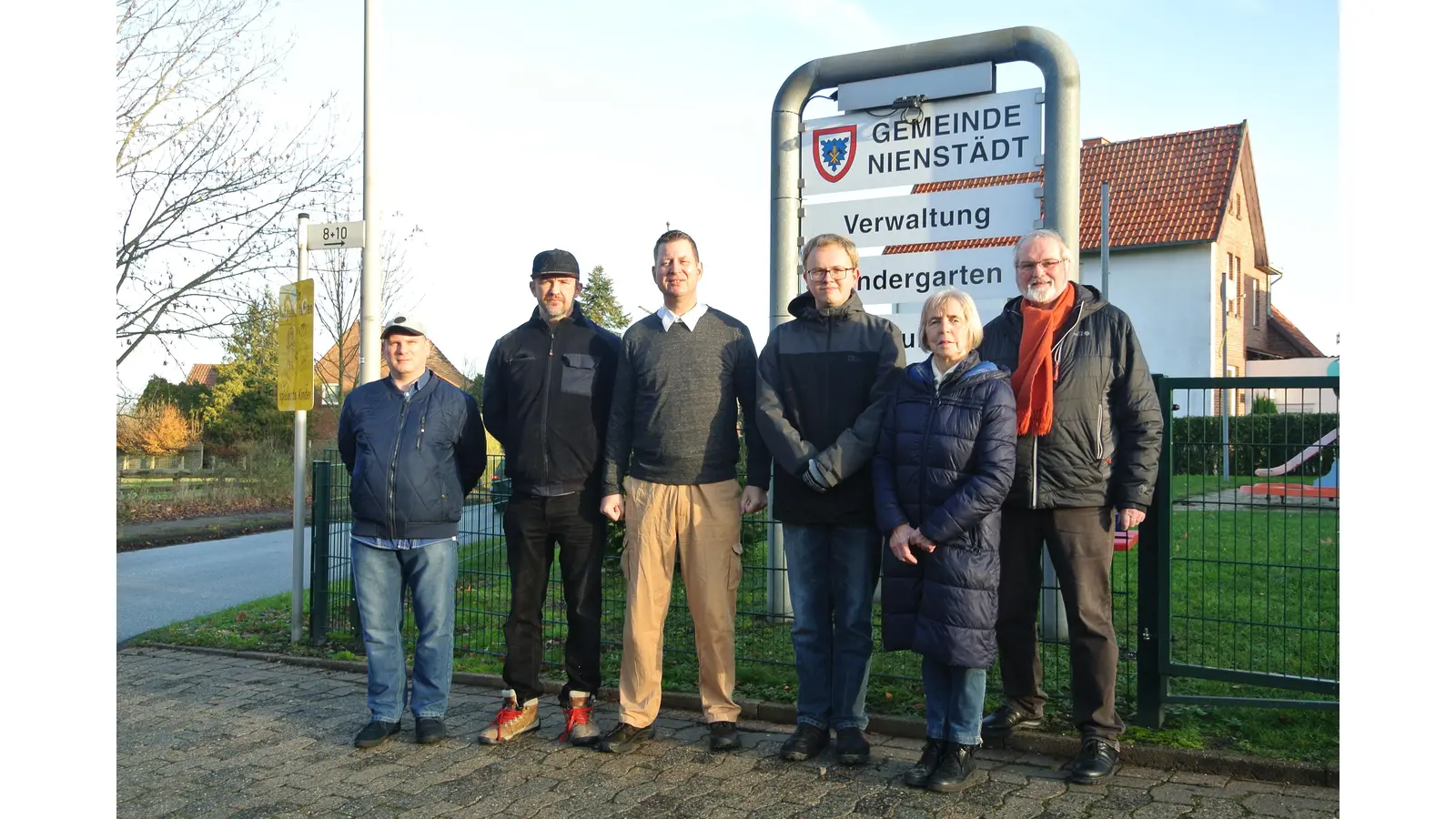 Der neue Vorstand der Nienstädter SPD. Mit der neuen Doppelspitze ist ein Generationswechsel eingeleitet worden.  (Foto: privat)