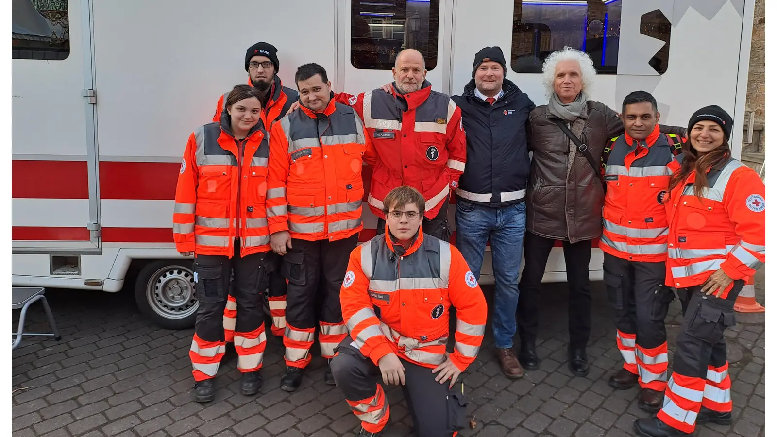 Ehrenamtliche Helfer des DRK Bückeburg leisten über 1116 Stunden Sanitätsdienst beim 21. Weihnachtszauber. (Foto: privat)