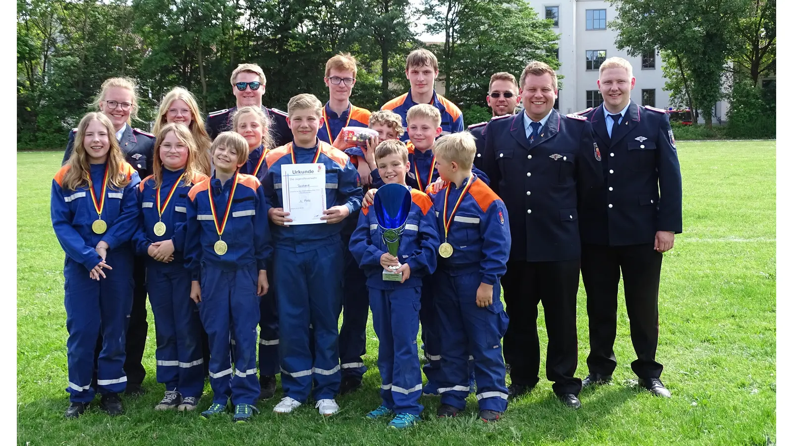 Siegereehrung beim Stadtwettbewerb derJugendfeuerwehr. (Foto: privat)