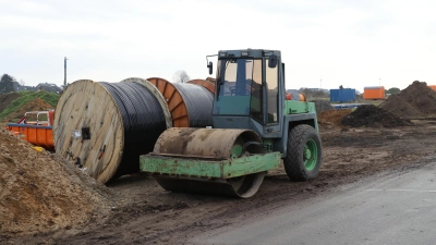 Die Erdarbeiten im Baugebiet Am Mühlenwege sind voll im Gang. (Foto: gi)