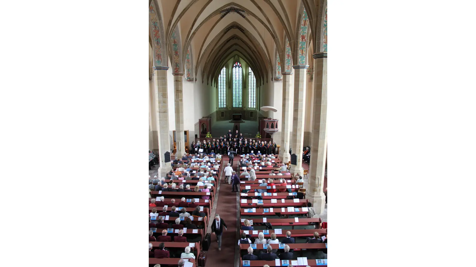 Zum Chorkonzert in die Klosterkirche lädt der Möllenbecker Gesangverein ein.  (Foto: ste)