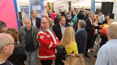 Ein Treffpunkt für Unternehmen, Gewerbetreibende und Interessierte aus der Region: Das Wunstorfer Wirtschafts-Wochenende. (Foto: tau)