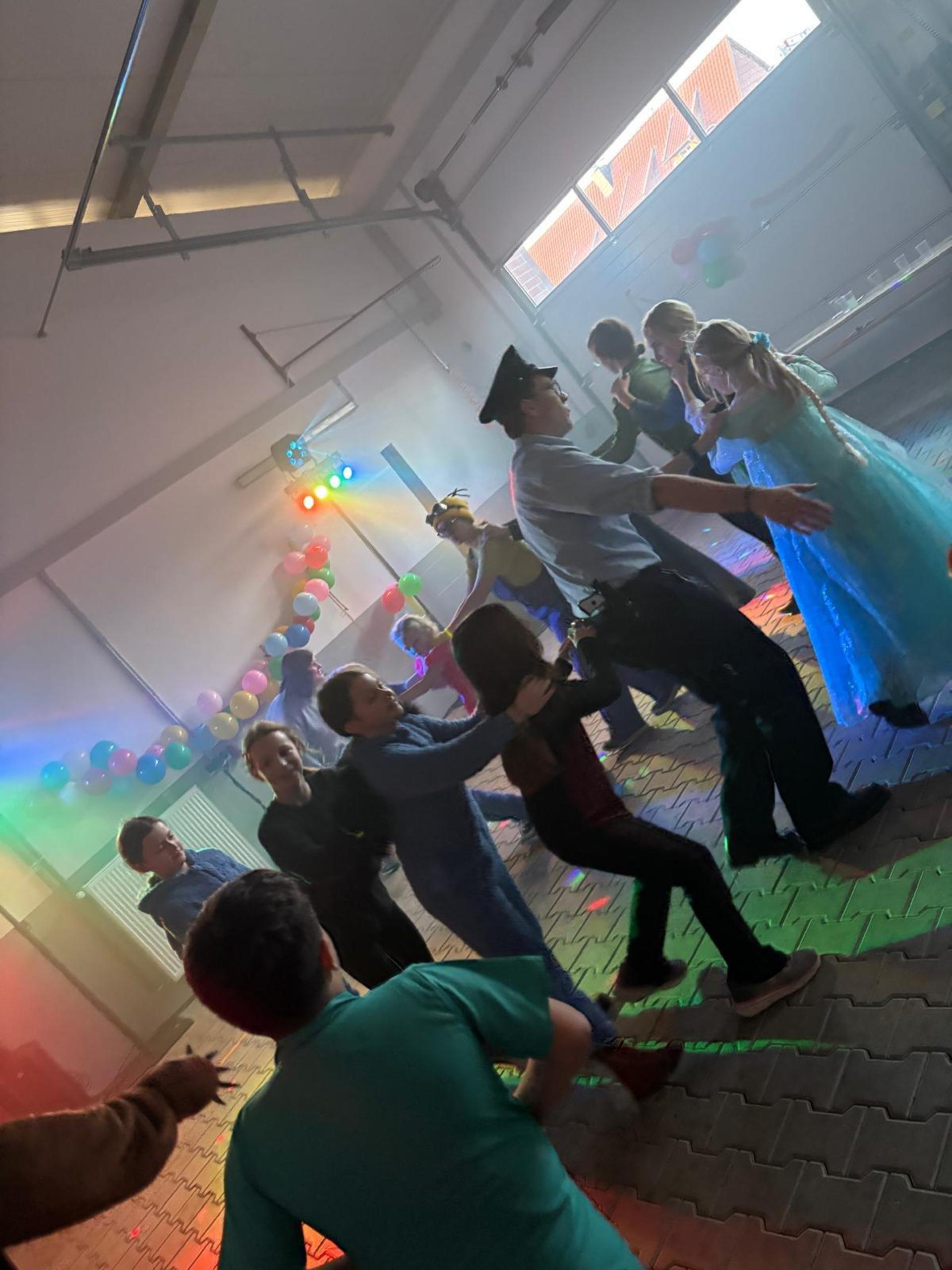 Karnevalsparty der Kinderfeuerwehren der Samtgemeinde Nienstädt. (Foto: privat)