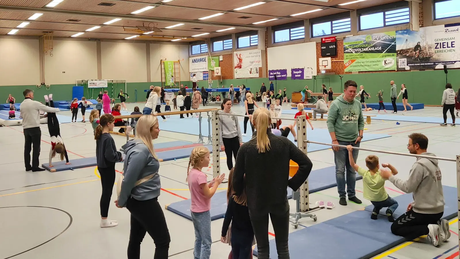 Volle Halle: Viel los beim ersten Turnfest des TuS Wunstorf. (Foto: privat)