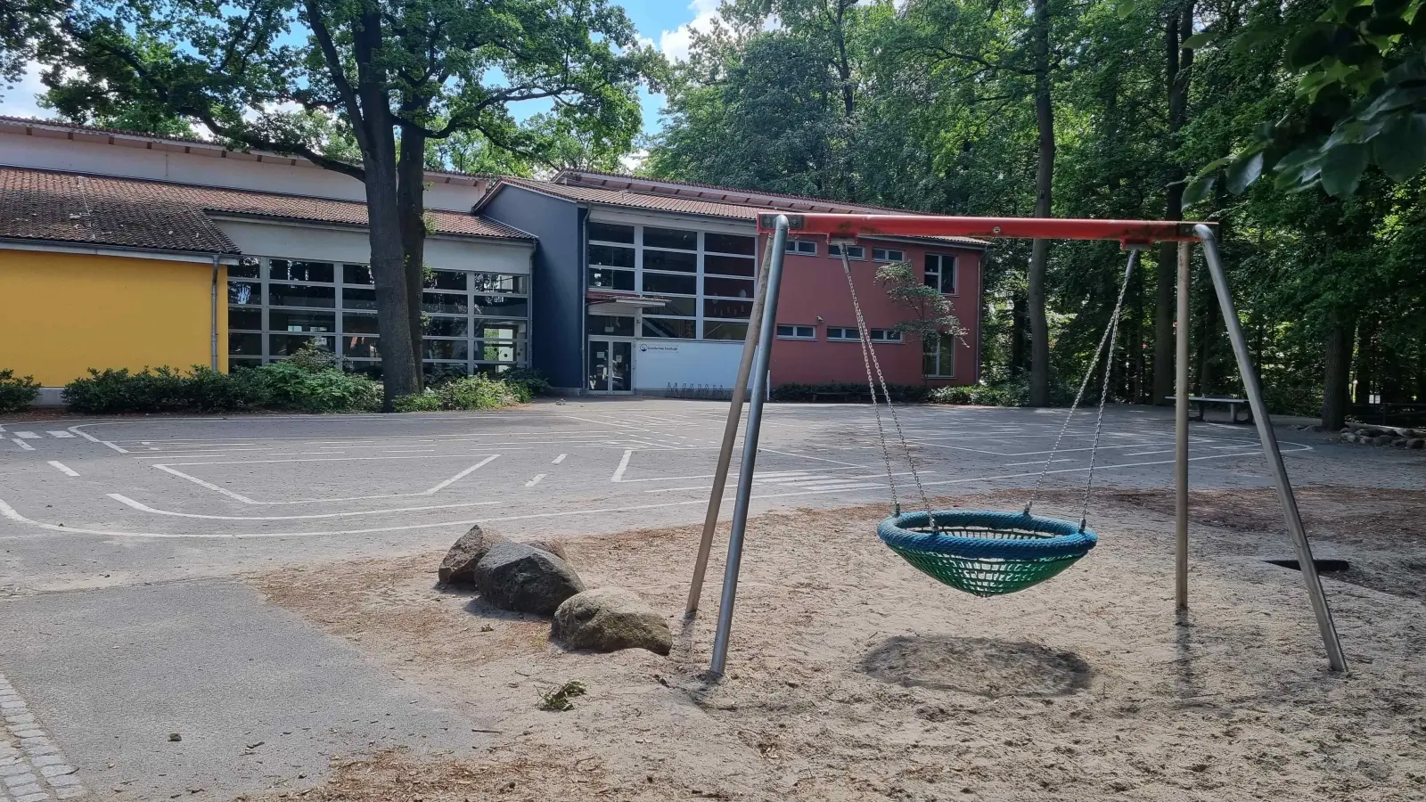 Soll als nächstes Ganztagsschule werden: Die Grundschule Steinhude. (Foto: tau)