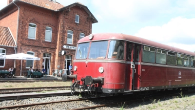 Im August soll eine wichtige Entscheidung in der Frage fallen, ob eine Wiederbelebung der Eisenbahnstrecke Rinteln-Stadthagen möglich sein könnte. (Foto: bb)