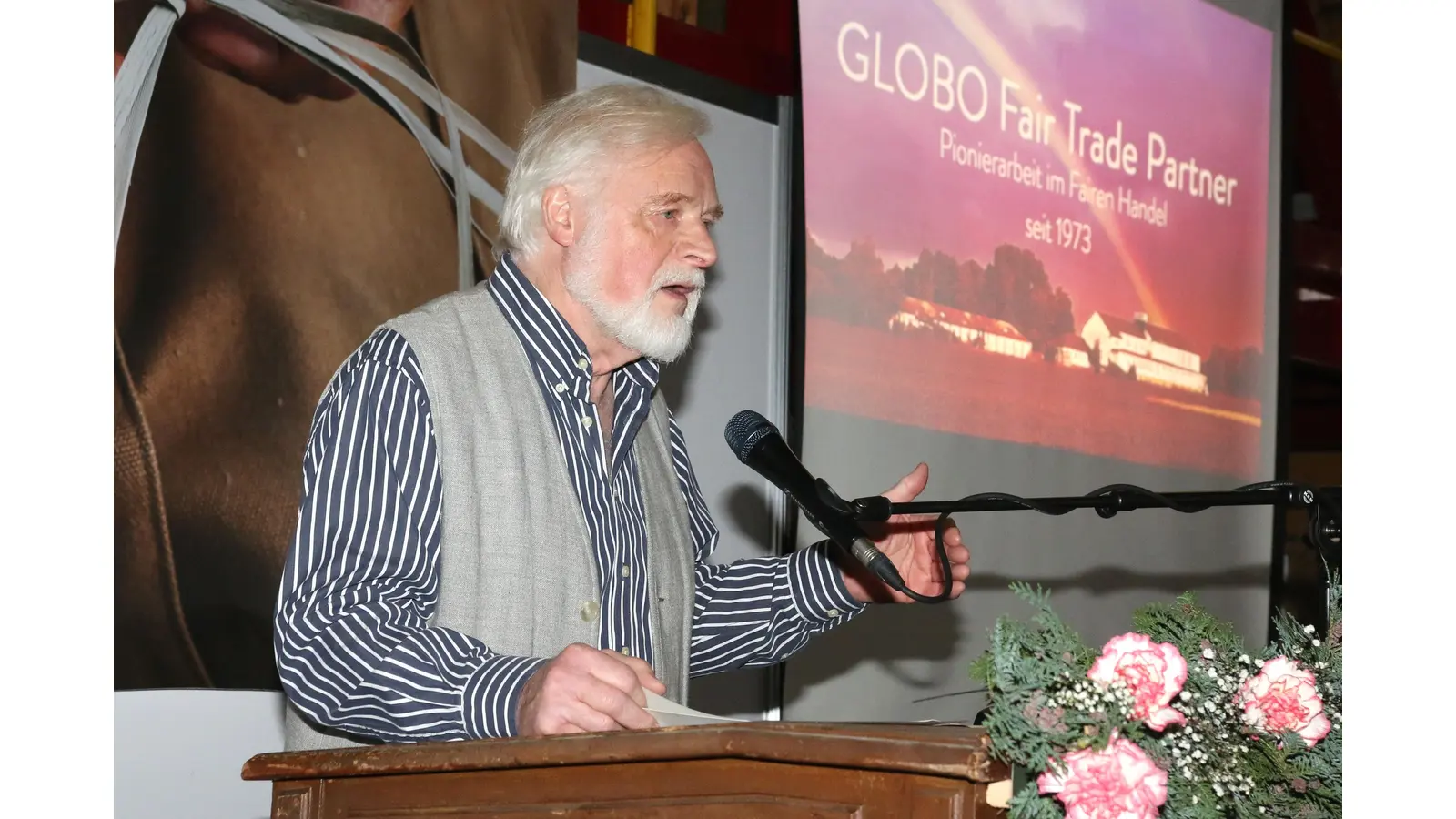 Manfred Winkler, Gründer und Geschäftsführer von Globo, erinnert an die Anfänge des Fair-Trade-Unternehmens. (Foto: Borchers, Bastian)