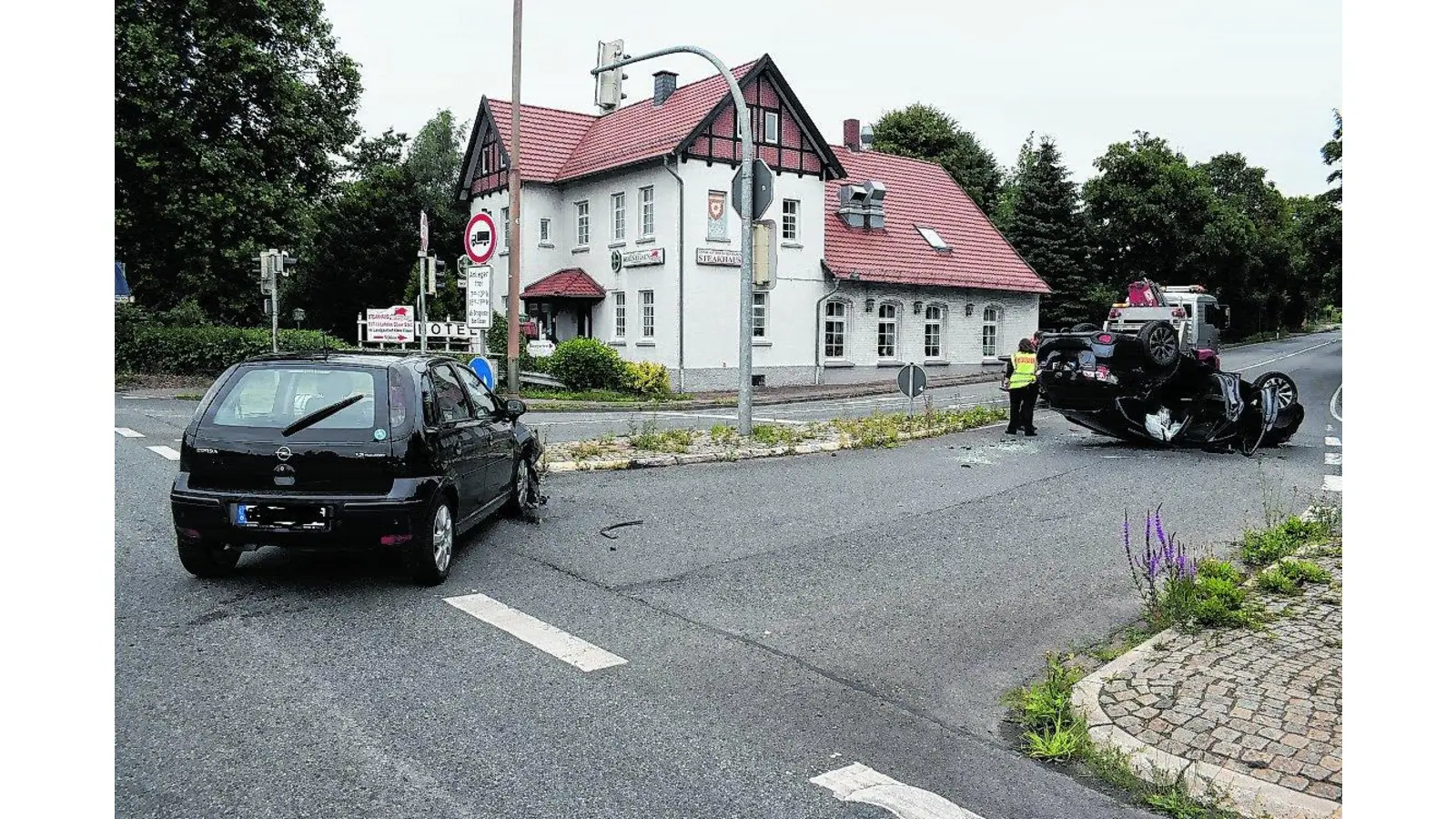 Spektakulärer Verkehrsunfall (Foto: jh)