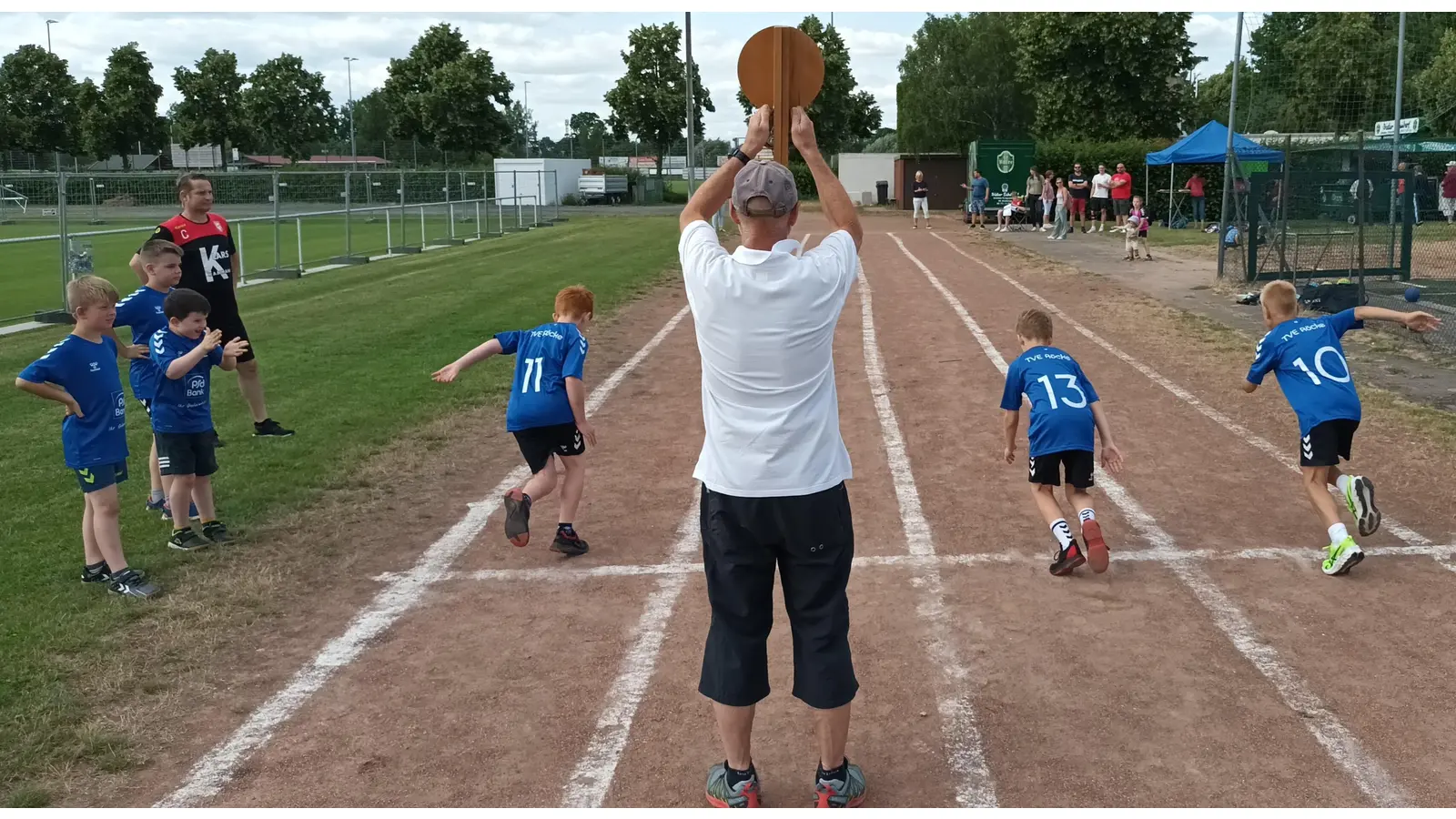 Am Donnerstag und Freitag geht es beim Sportfest des TVE Röcke für das Sportabzeichen um die Wette. (Foto: Heiner Spannuth)