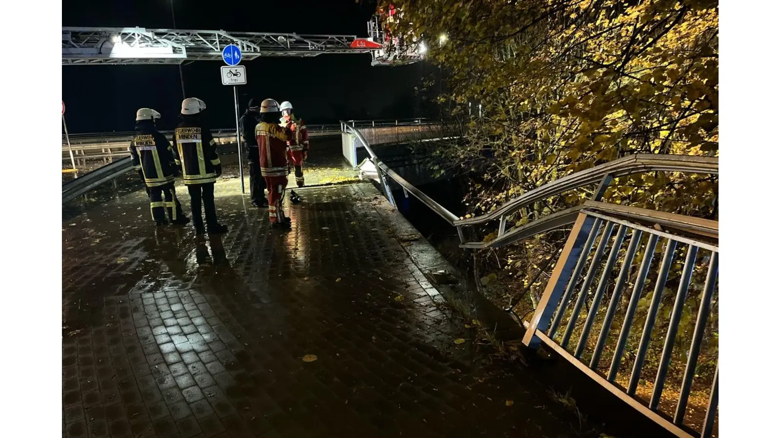 Durchbrochenes Brückengeländer Südrampe in Minden. (Foto: privat)