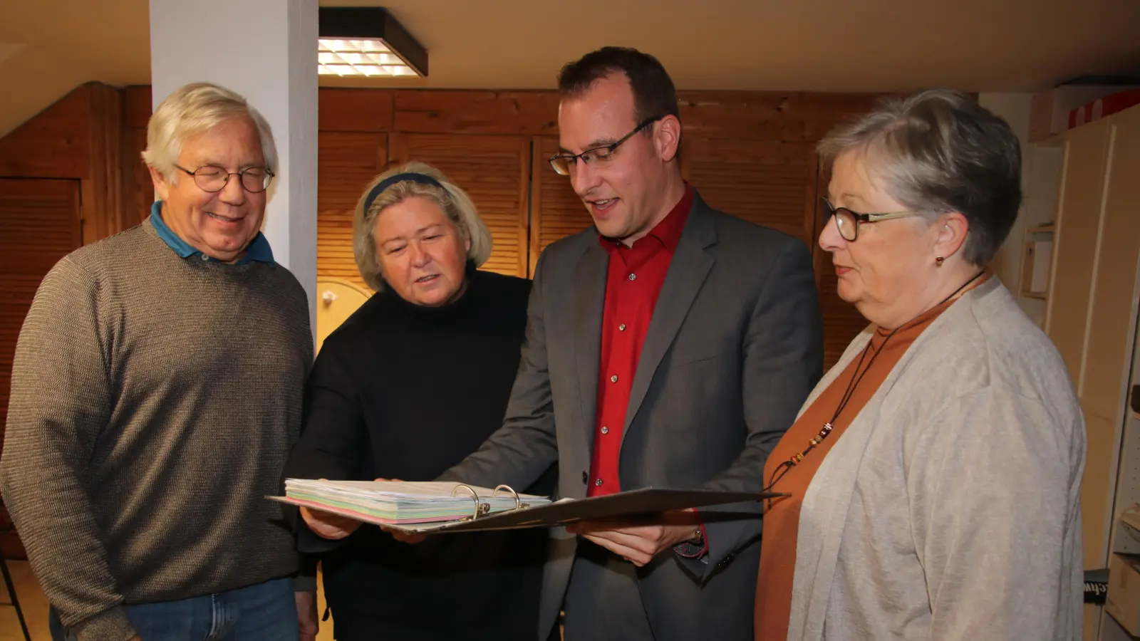 Vorstellung der Ergebnisse aus der gemeinsamen Haushaltsklausur (v.li.): Rolf Herrmann, Christiane Schweer, Martin Ehlerding und Ulrike Hansing.  (Foto: gi)