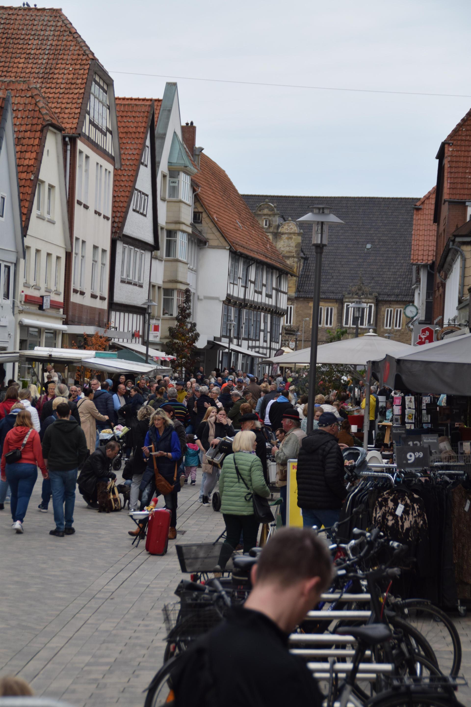 Impressionen vom Apfelmarkt. (Foto: ab)