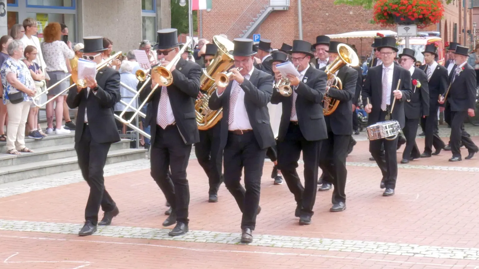 Festumzug (Foto: gk)