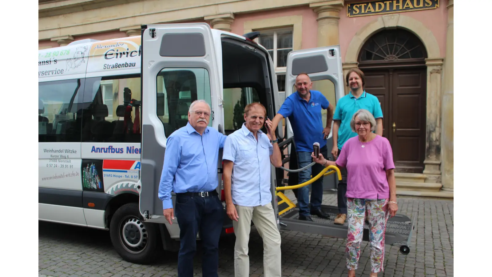 Aufatmen, wenn auch nur zeitlich begrenzt: Das Anrufbusmodell für Bückeburg kann zumindest bis Ende des Jahres weiter angeboten werden. (Foto: nh)