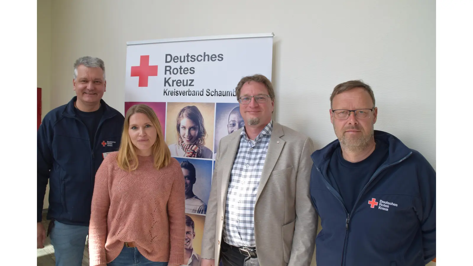 Fachleute für Flüchtlingsfragen beim DRK (v.l.n.r.): Michael Kunde, Sara Steininger (Marketing/Presse), Thomas Hoffmann, Christof Fischer. (Foto: ab)