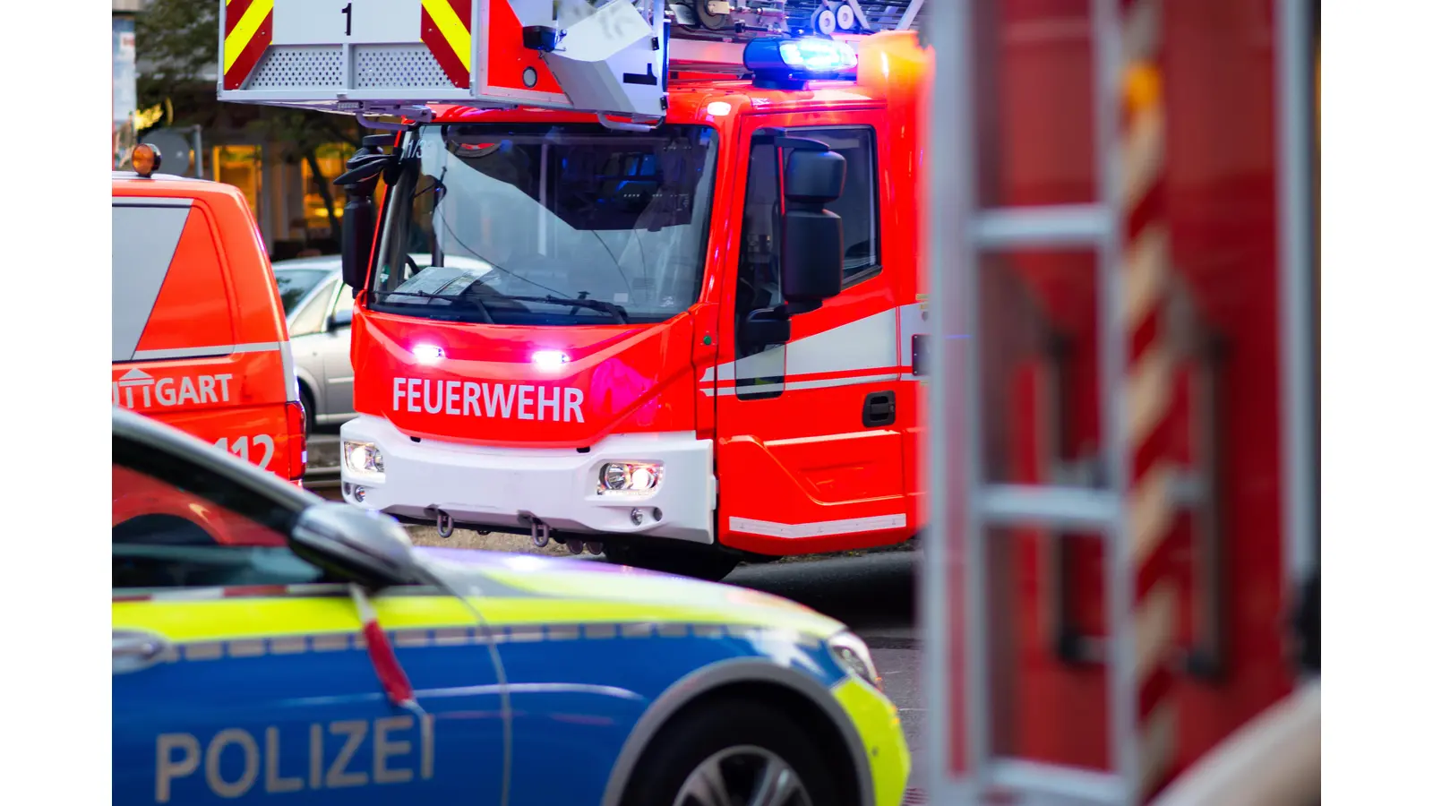 Feuerwehr und Polizei im Einsatz. (Foto: adobe stock)