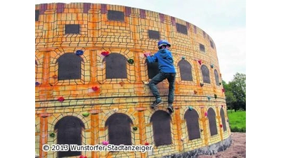 Am neuen Wahrzeichen geht es aufwärts (Foto: nb)