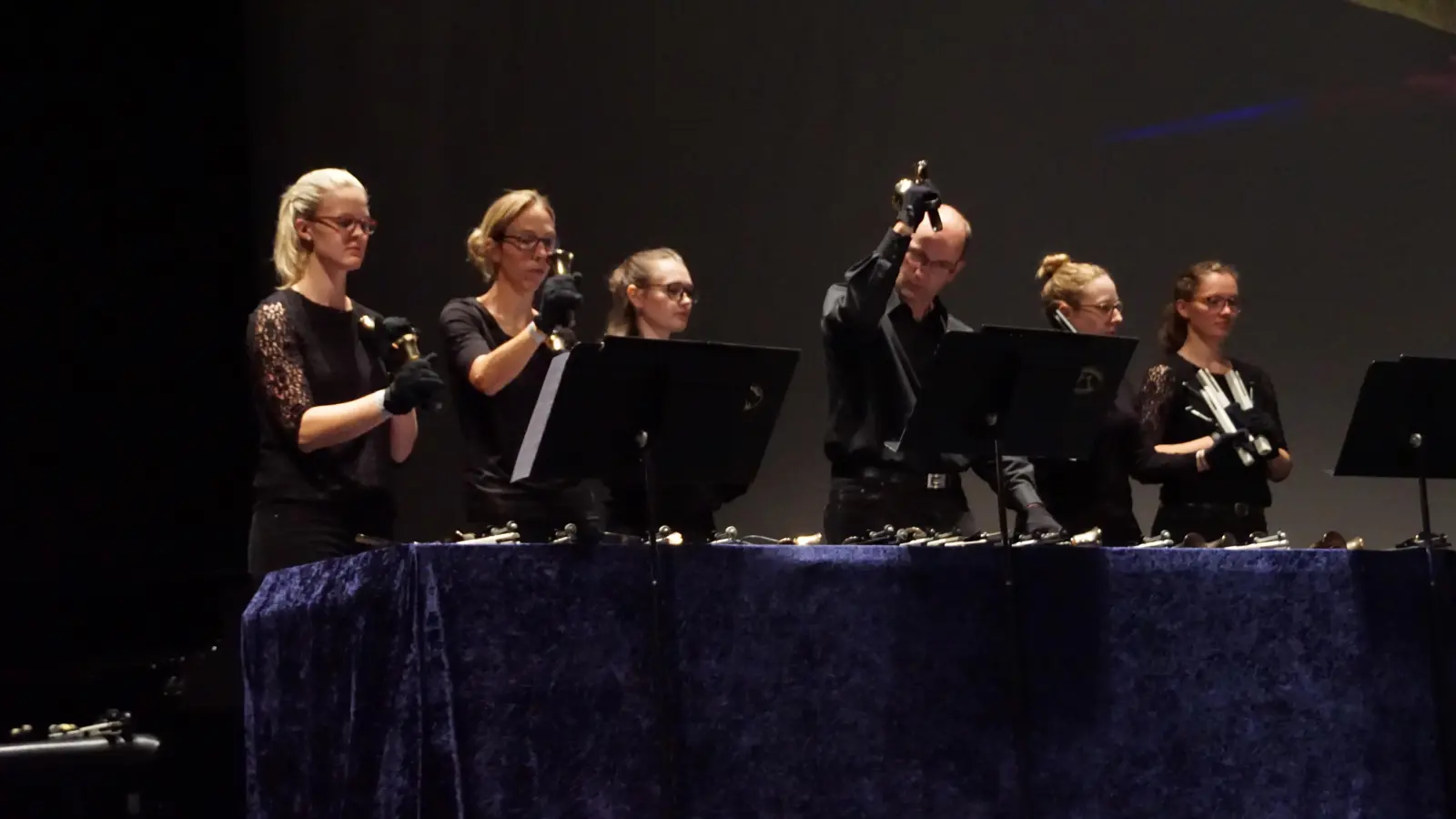 Der Handglockenchor Wiedensahl tritt am 13. April anlässlich des Jubiläums der Kirchengemeinde Pollhagen auf.  (Foto: privat)