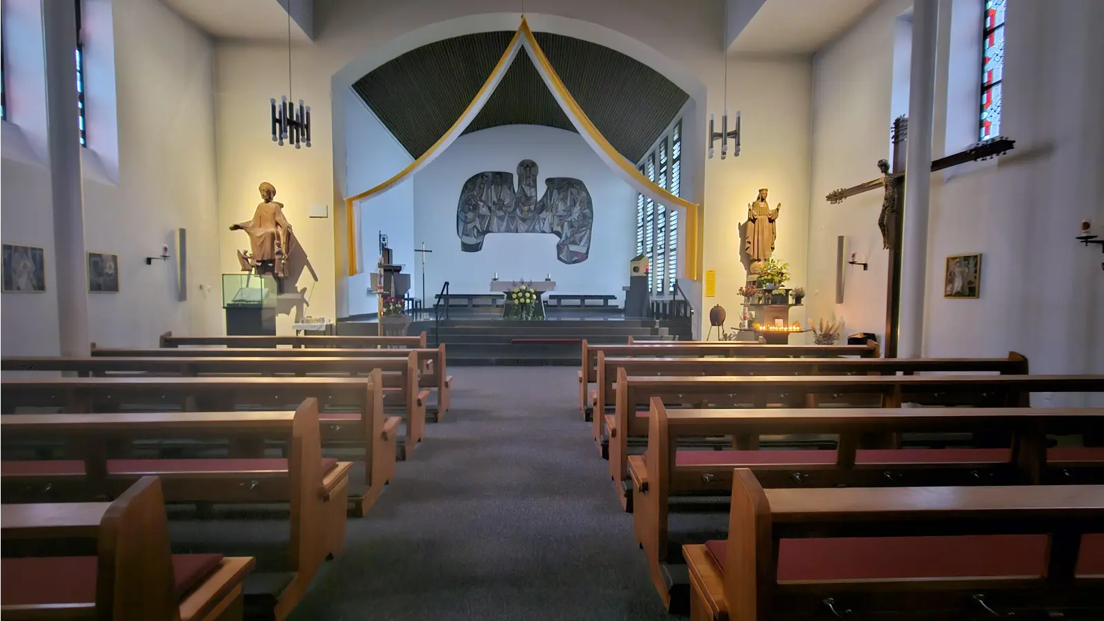 Blick hinein: Die St. Bonifatius Kirche. (Foto: tau)