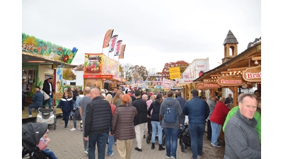 Während des Herbstkrammarktes sorgten Ordnungsamt, Polizei und Security für eine sichere Veranstaltung. (Foto: ab)