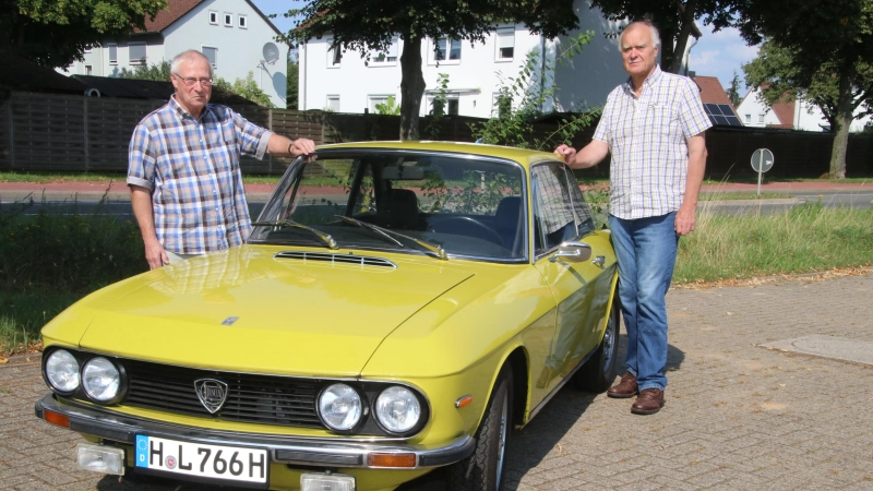 Wolfgang Wehrhahn (re) mit seinem Schrauber Joachim Schulz.  (Foto: gi)