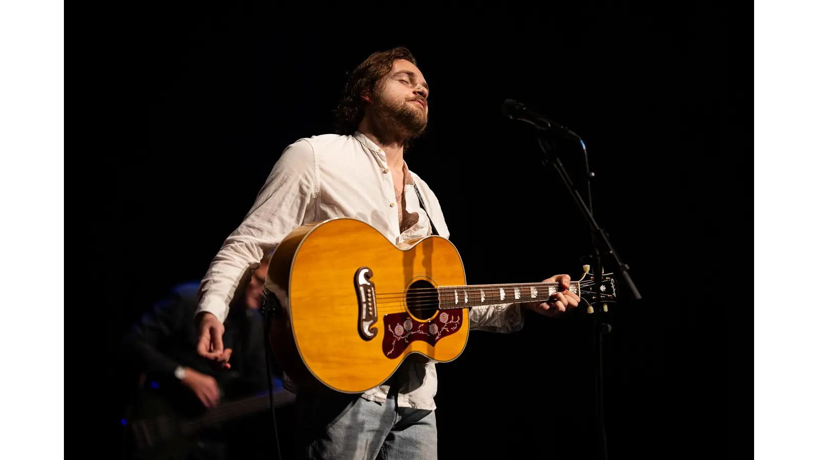 Sänger Patrick Snow lässt die Musik des Ausnahmekünstlers wieder aufleben.  (Foto: privat)