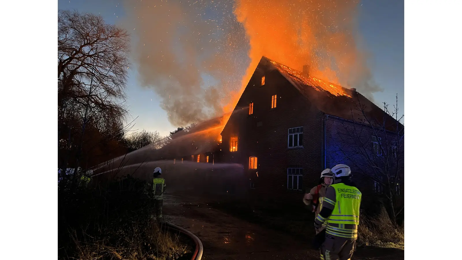 Die Stadtfeuerhwehr Stadthagen intensiviert die Zusammenarbeit zwischen den einzelnen Wehren weiterhin.  (Foto: privat)